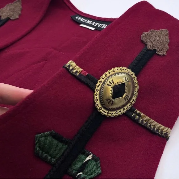 Vintage Women’s Coloratura Tribal 100% Wool Vest (Medium) - Picture 2 of 6